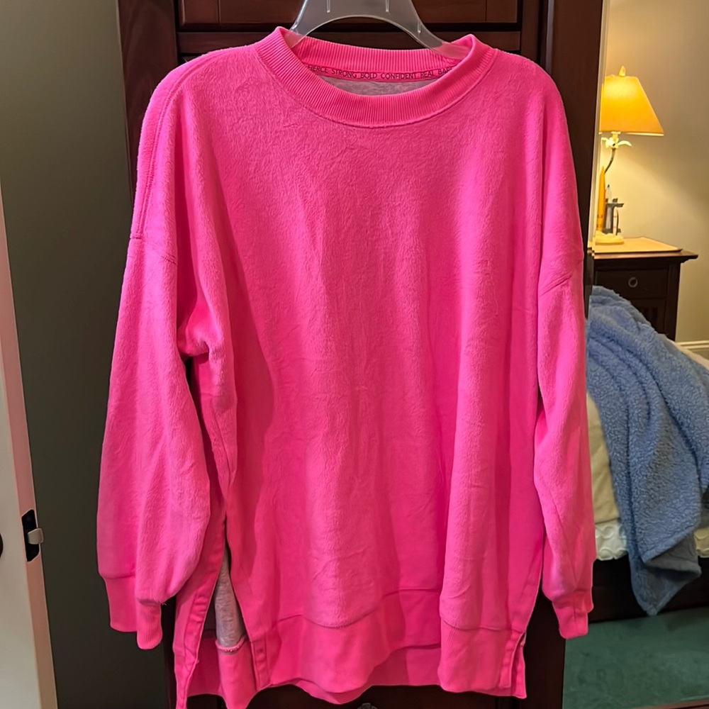 M Aerie Pink Crewneck